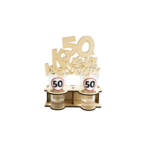 Drevený stojan s dvoma pohárikmi a číslom 50 na narodeninový prípitok